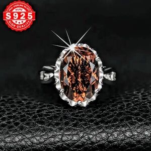 Elegant Silver and Brown Gemstone Ring